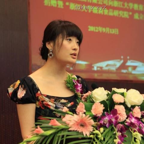 宗馥莉接手娃哈哈实业公司后的挑战与解决方案